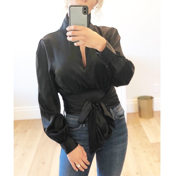 MILAN White Cropped Keyhole Mock Tie Blouse - Picture 9 of 10